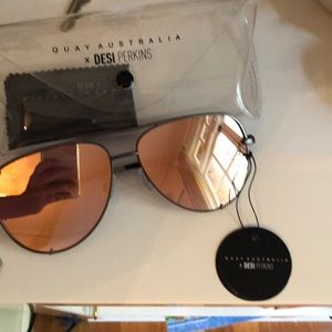 Quay desk Perkins aviators